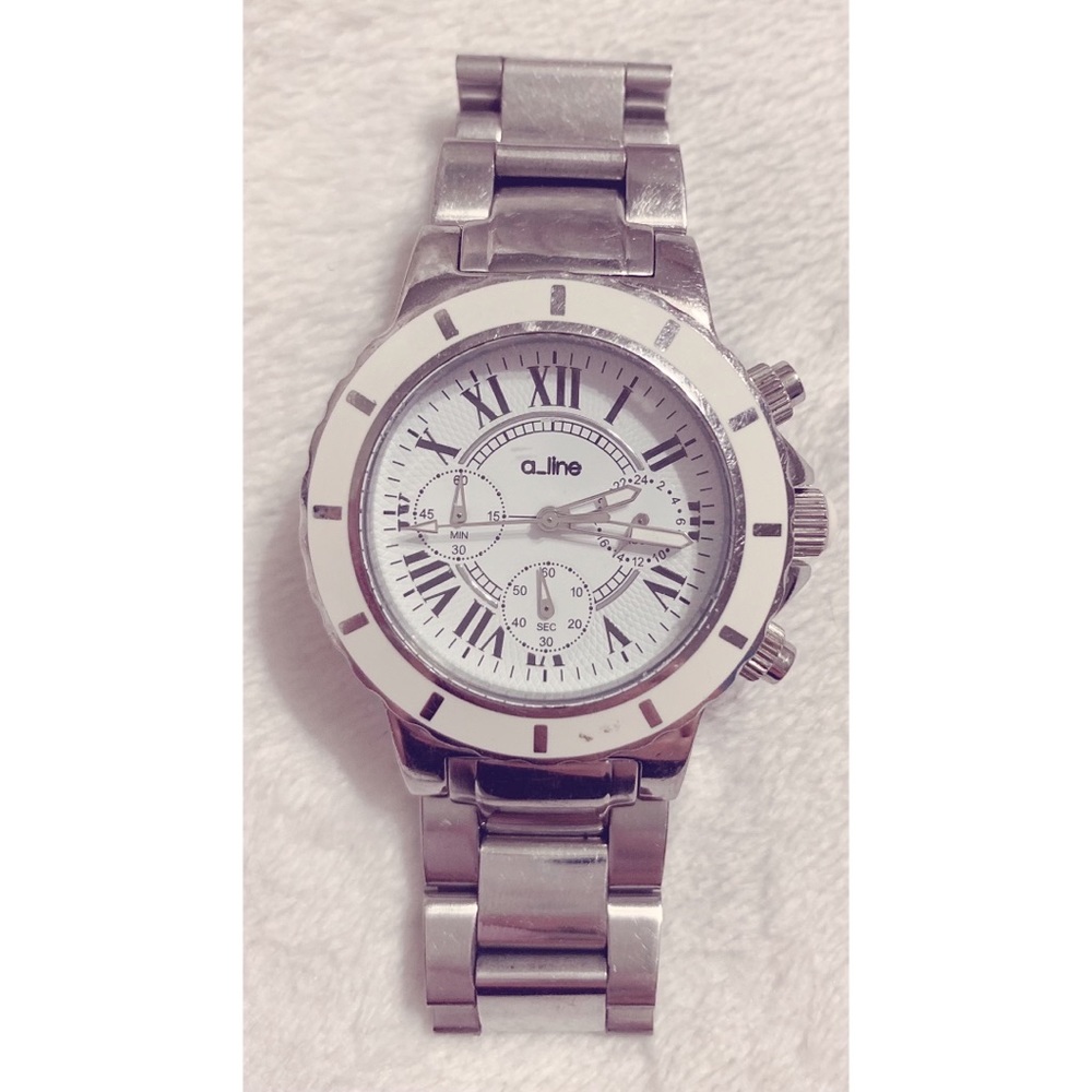 A-line women's watch; pre-owned